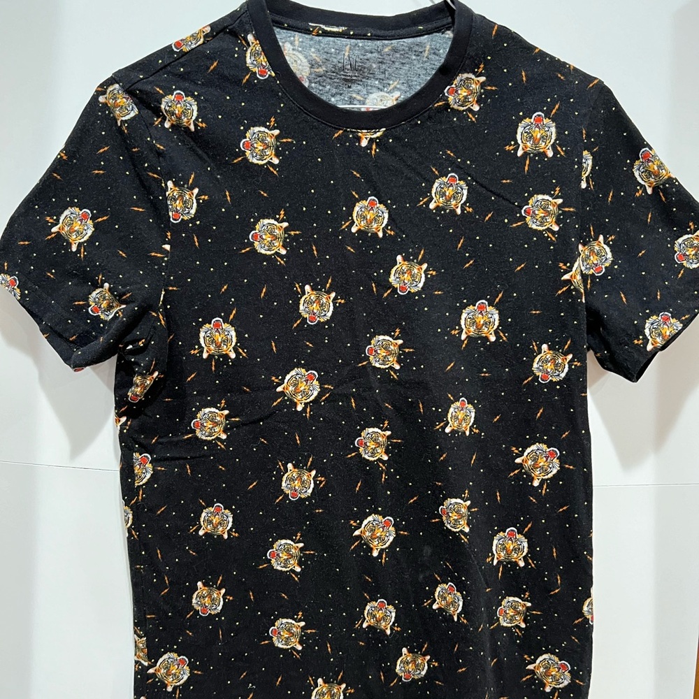 Roaring tiger pattern t-shirt